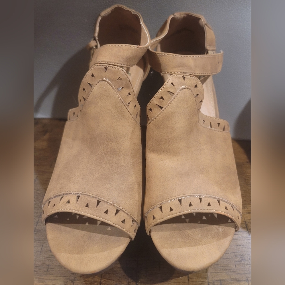Tan Women's Platforms